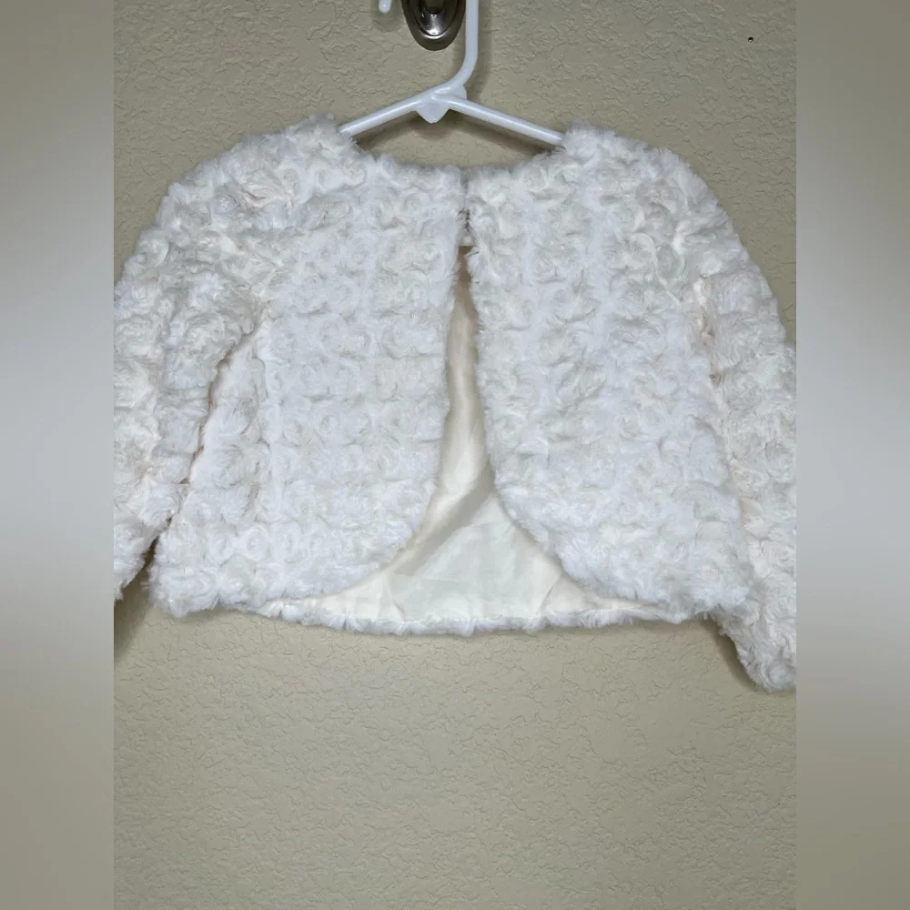 NTM: Gymboree Baby Girl Rosette Faux Fur Bolero Cream Special Occasion 12-24M